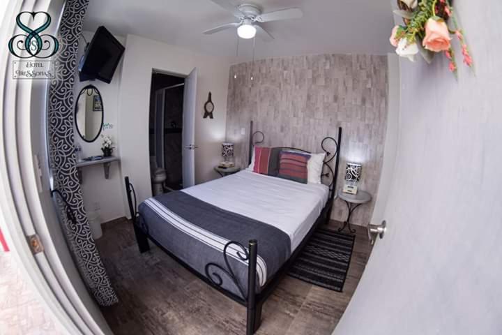 Hotel Tres Sofias Queretaro Bagian luar foto